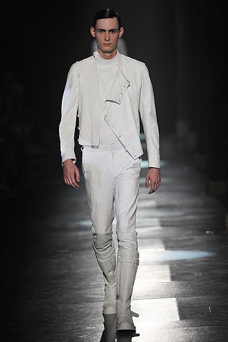 Ann Demeulemeester / - 2011